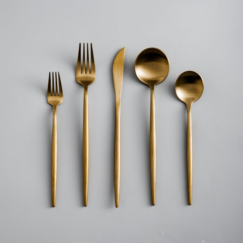 Minimalistisches Besteckset - Titan und Gold - Verdi