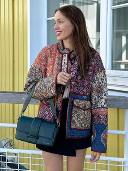 Krianna | Steppjacke mit Blumendruck und Patchwork-Taschen