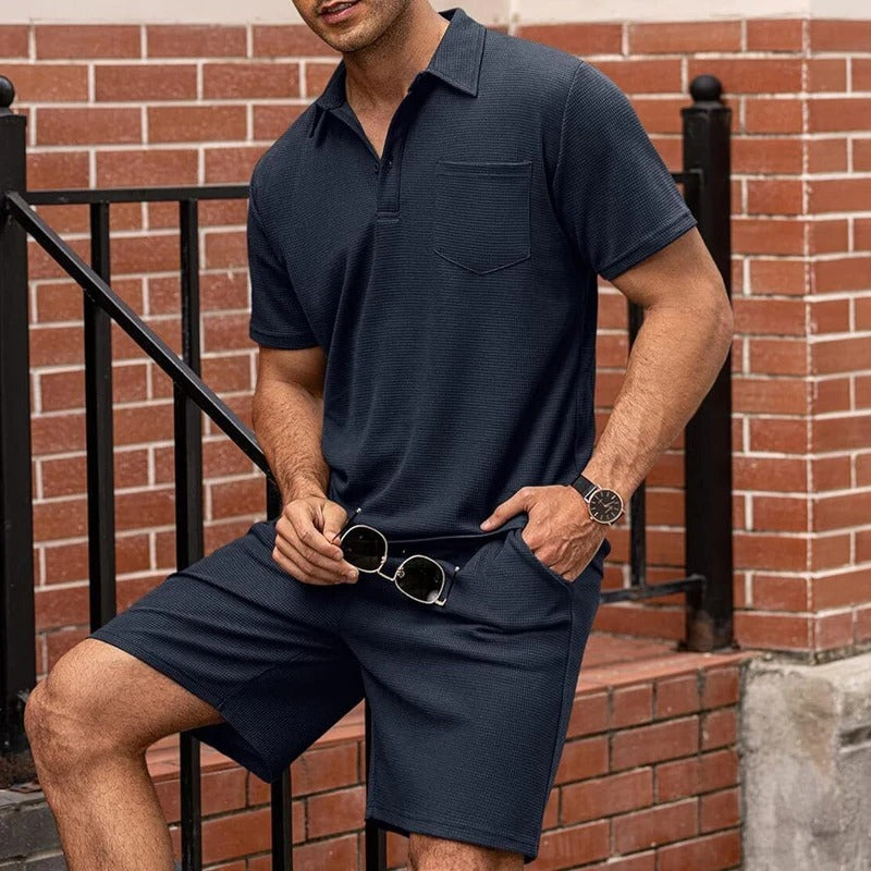 Leonido | Zweiteiliges Set aus Poloshirt mit Karotasche und Shorts