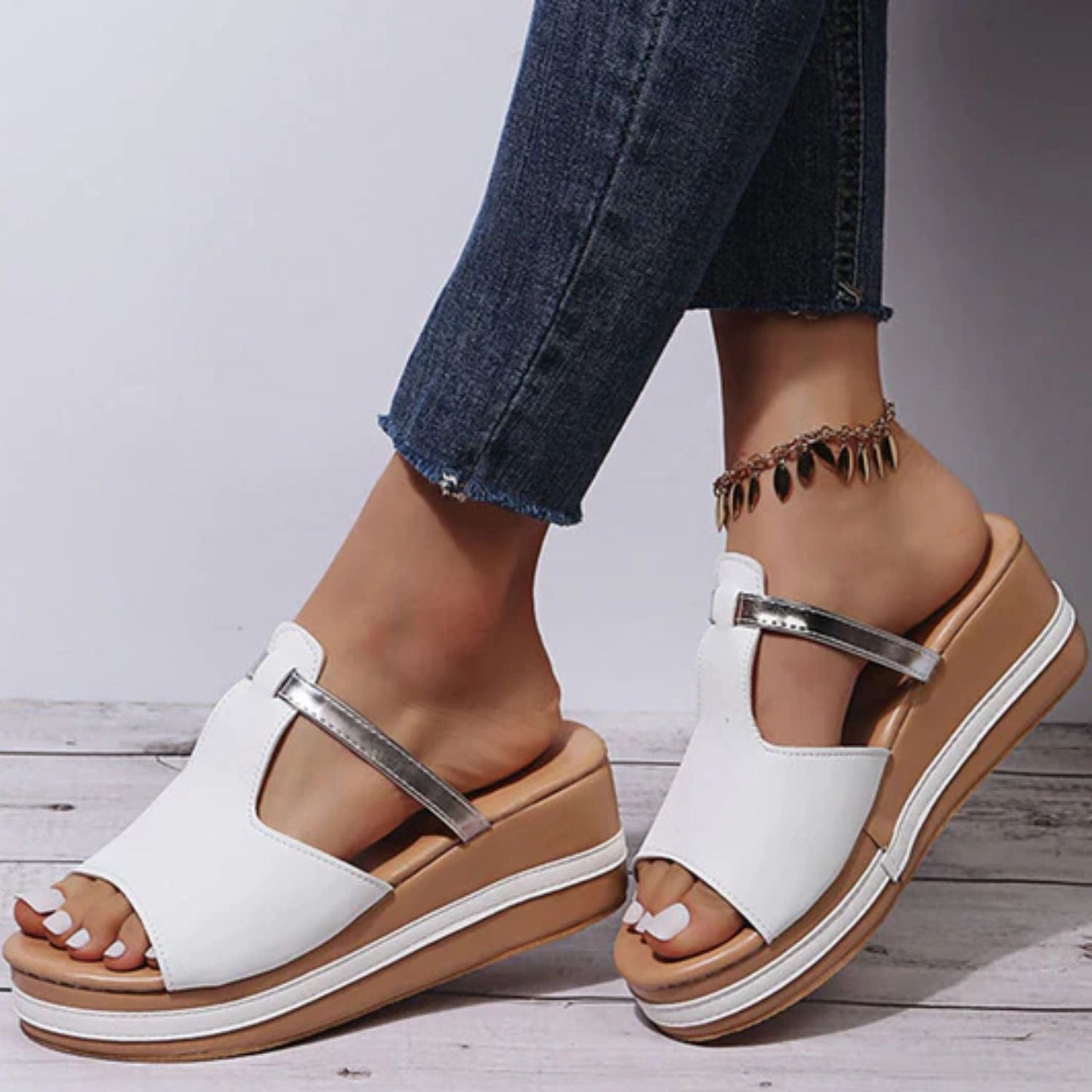 Fellaria | Stylische orthopädische Sommersandalen