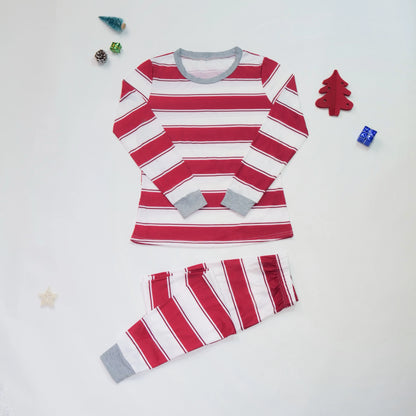 Gestreiftes, passendes Weihnachts-/Neujahrs-Pyjama-Set | Stinzo