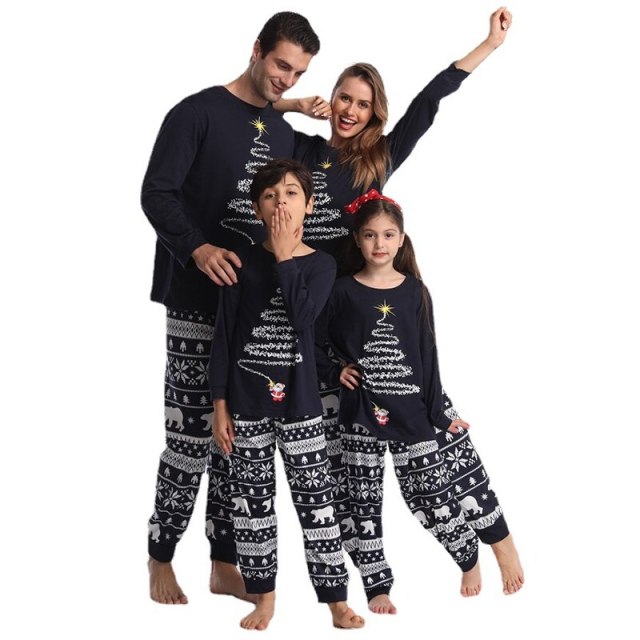 Familienmode Passendes Pyjama-Set für Weihnachten | FamPajama