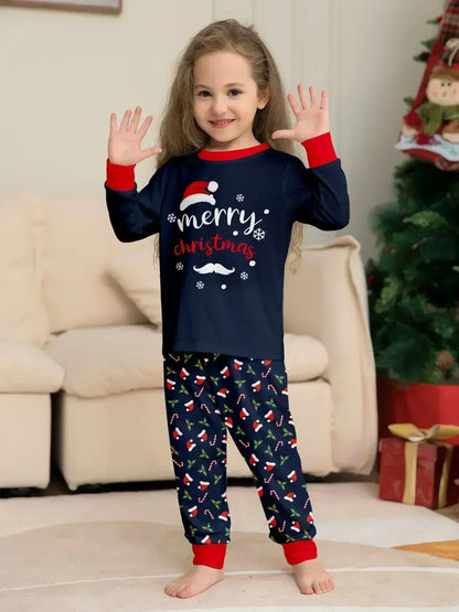 Neues passendes Familien-Pyjama-Set mit "Merry Christmas"-Aufdruck | Golly