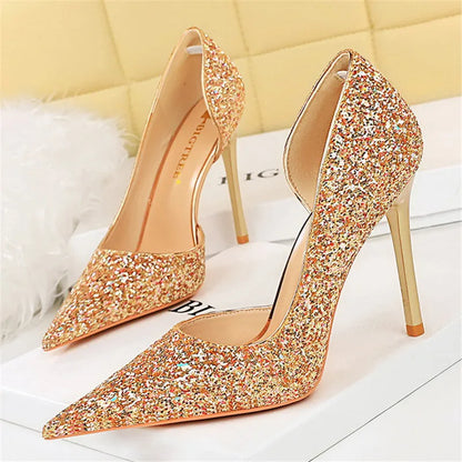 Glitzernder, spitzer Stiletto-Absatz | Silvester- und Weihnachtsbluse | Morias