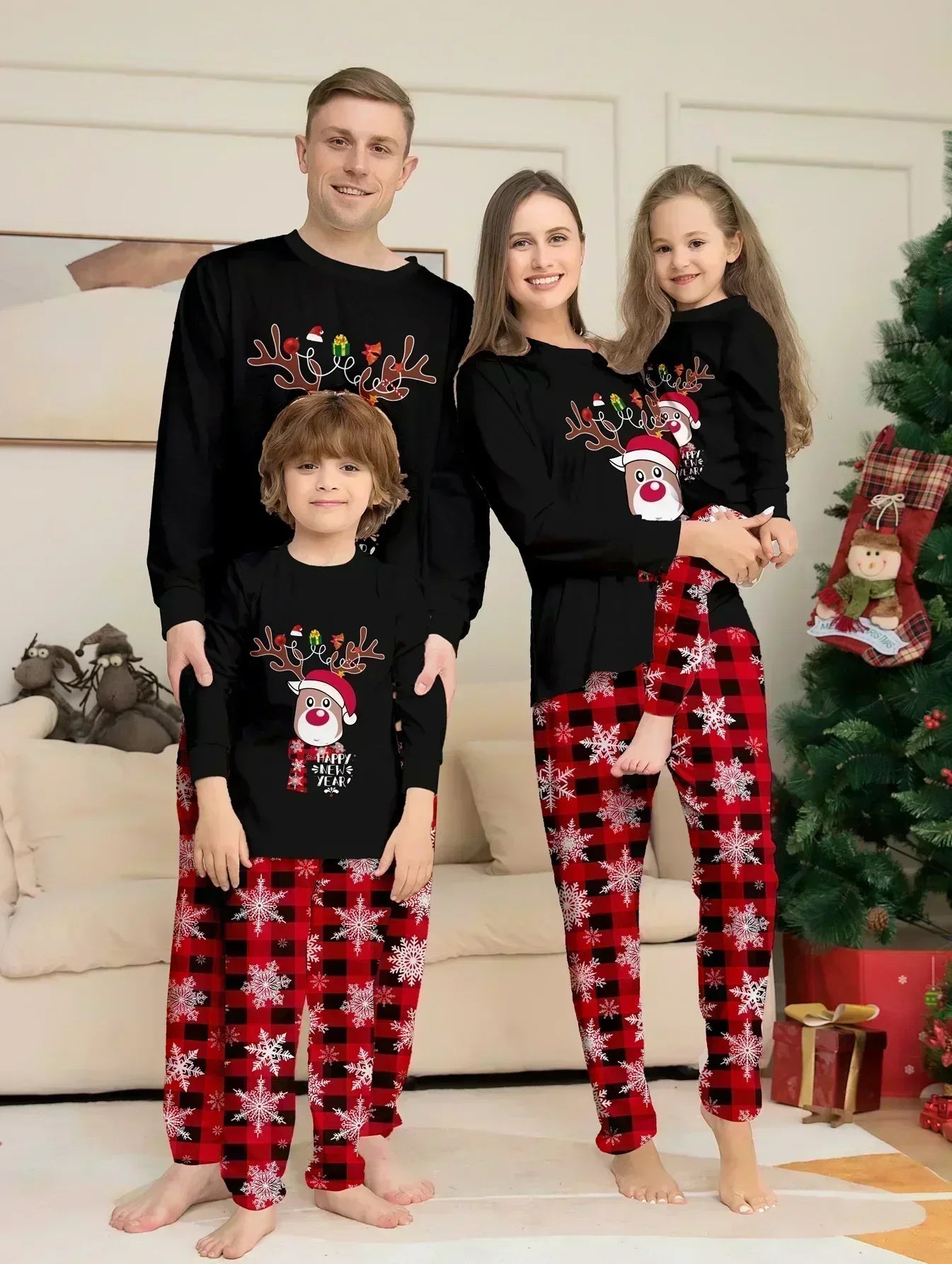 2024 Cartoon Elch Print Weihnachten Familie passende Pyjamas Set | Remino