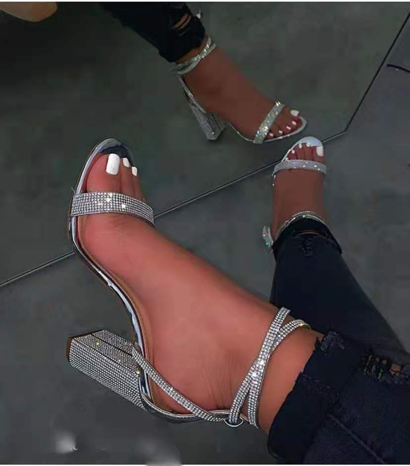 Party-Sandalen mit Glitzerriemen und hohem Absatz | Aileeza