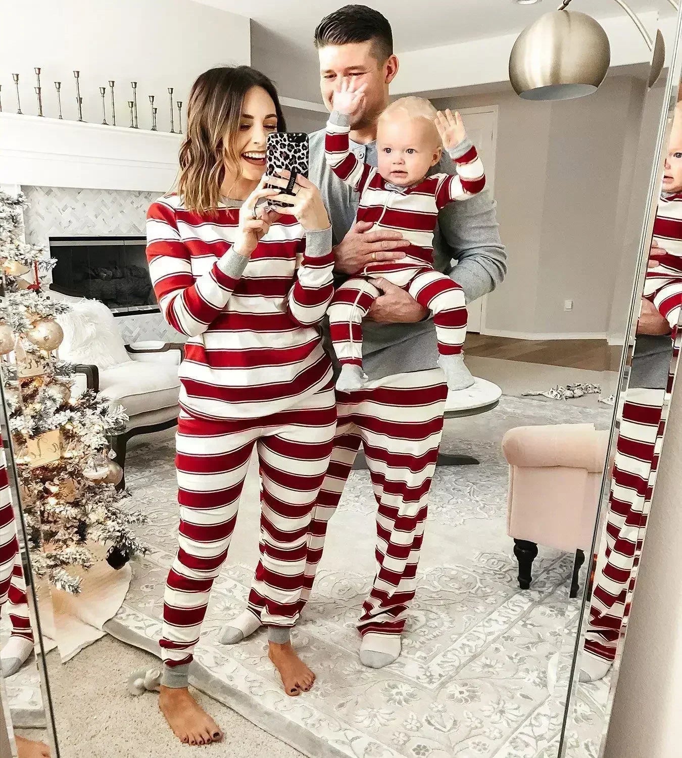 Gestreiftes, passendes Weihnachts-/Neujahrs-Pyjama-Set | Stinzo