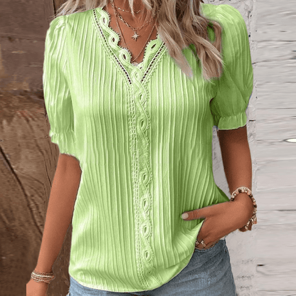 Kharlley | Elegante Bluse mit V-Ausschnitt und Spitze