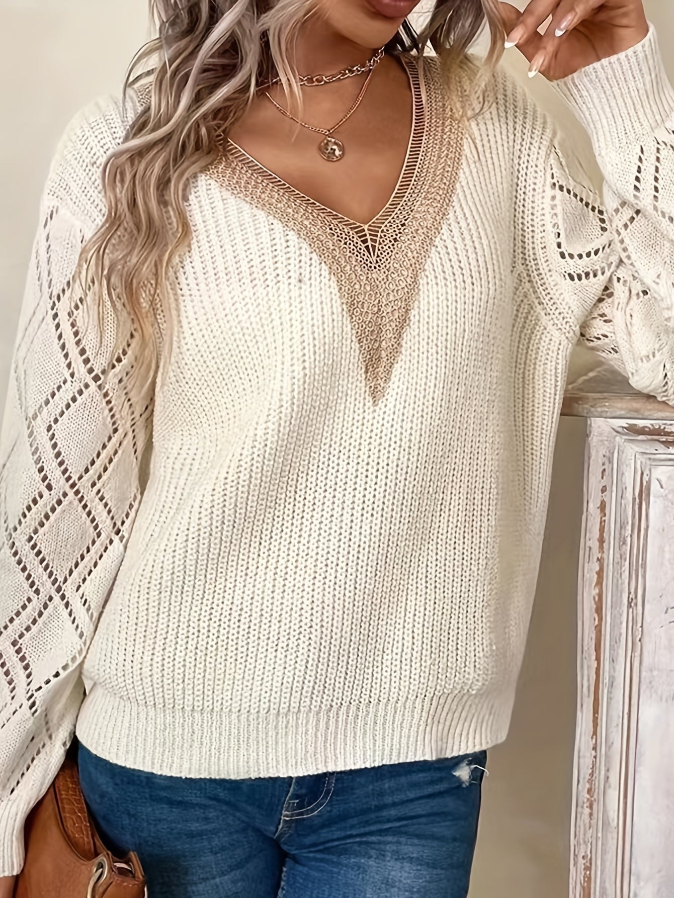 Claudia | Pullover mit tiefem Ausschnitt