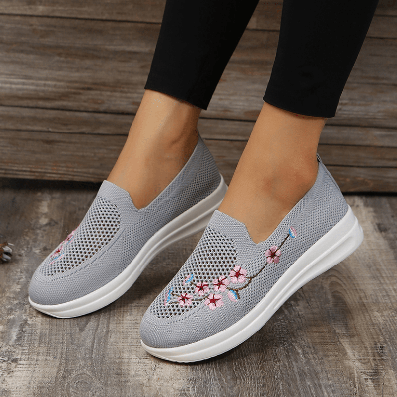 Lilian | Slip-on-Schuhe mit bestickten Blumen